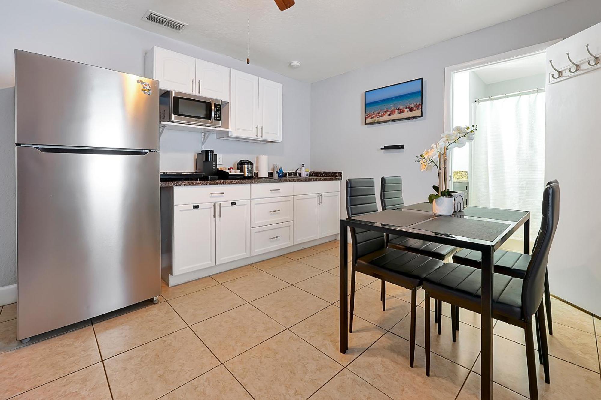 Comfortable Private Room In Tampa: The Wanderlust Eksteriør billede